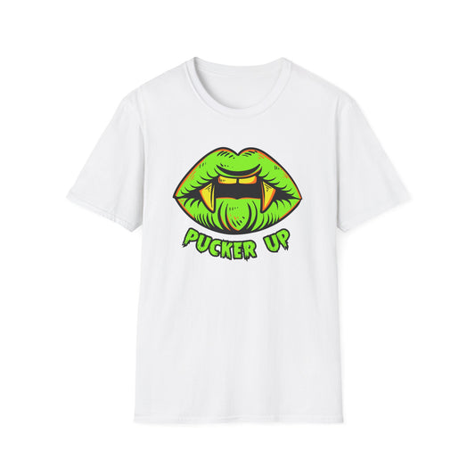 Pucker Up - T-Shirt